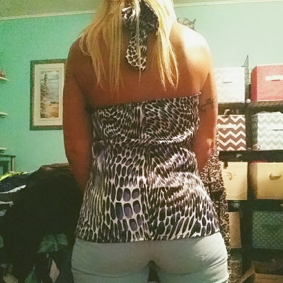 Black/white/purple halter top - Picture 4 of 7